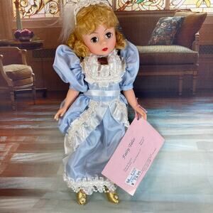 Vintage 90s Madame Alexander 10" Swan Princess Cissette #14106 (1995) Shoe Flaw